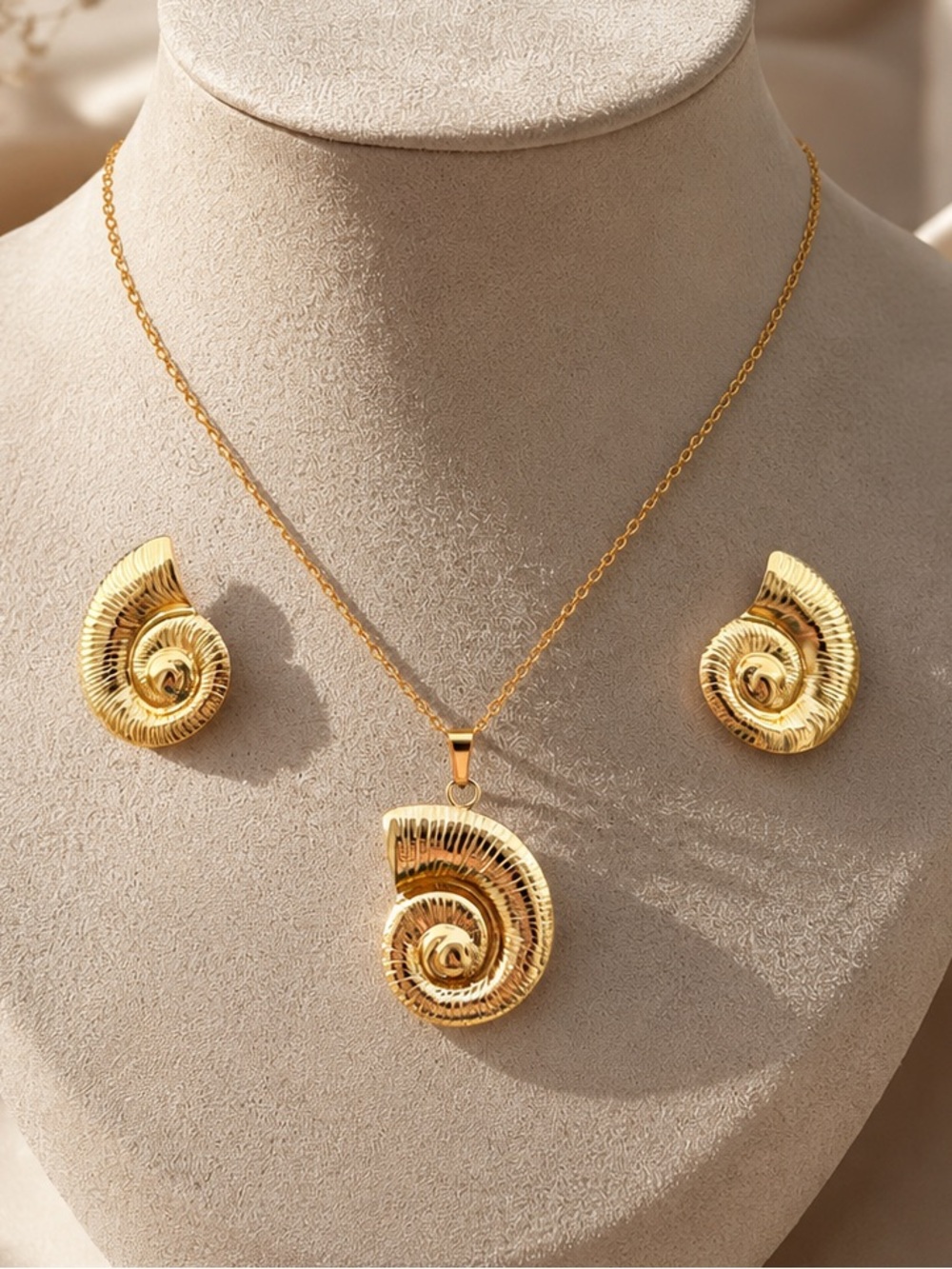 Shell Spiral Pendant Necklace and Earring Jewelry Summer Set